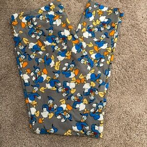 💜 3 for $10 Donald Duck Leggings